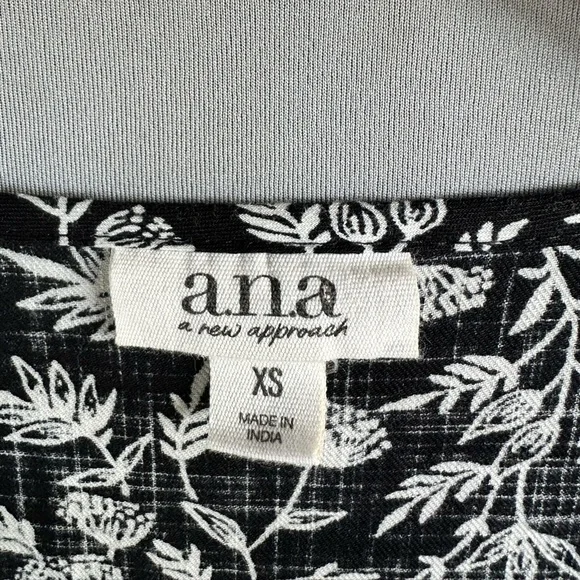 🎉5 for $45🎉 Ana dress size XS - Picture 5 of 8